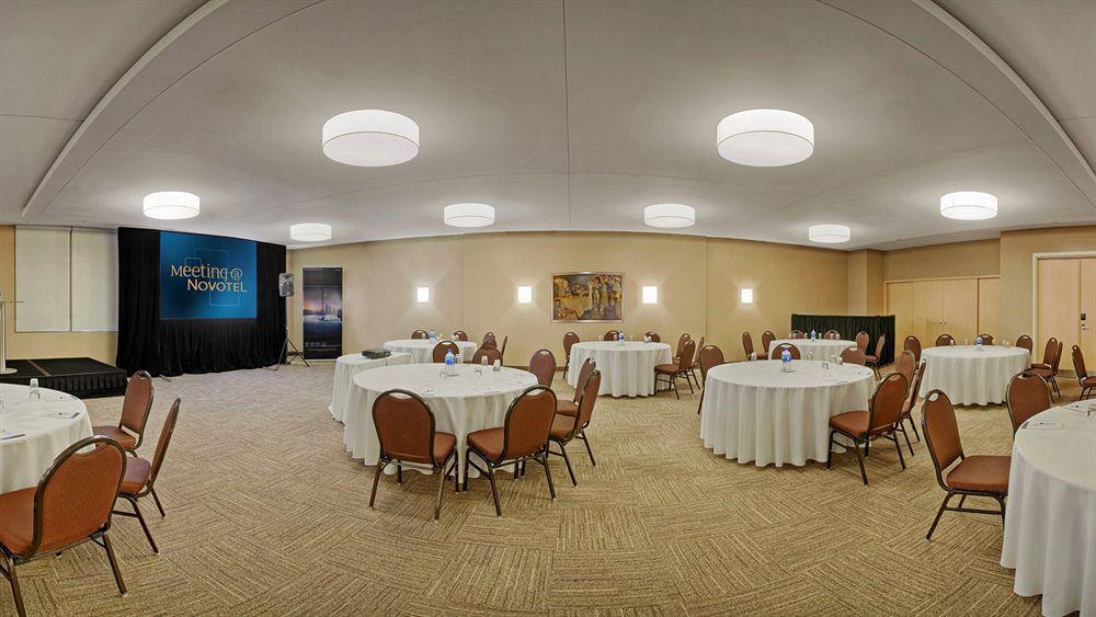 Novotel Montreal Aeroport Dorval Zewnętrze zdjęcie