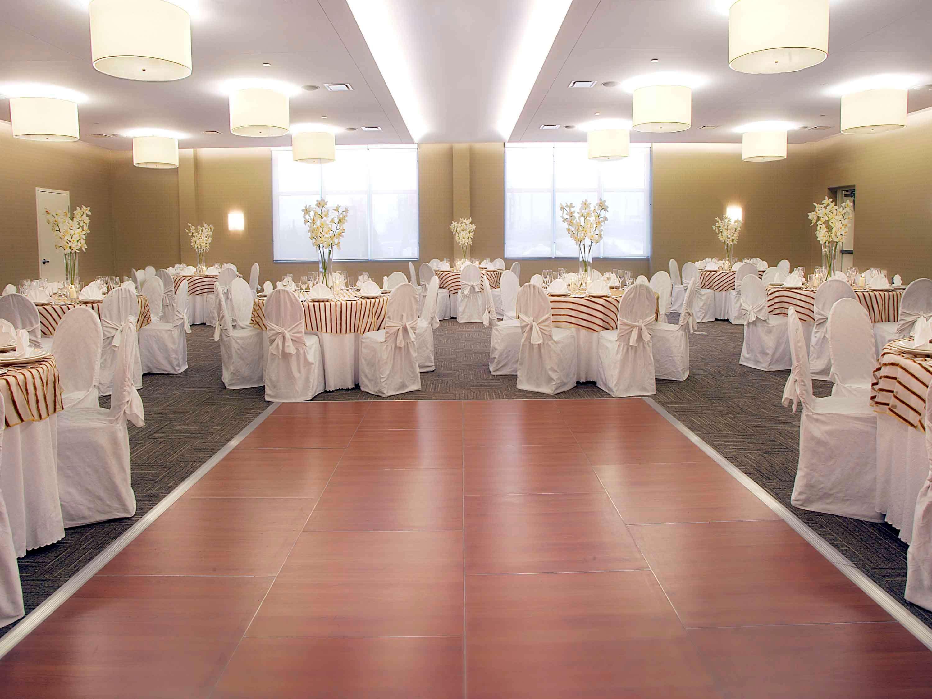 Novotel Montreal Aeroport Dorval Zewnętrze zdjęcie
