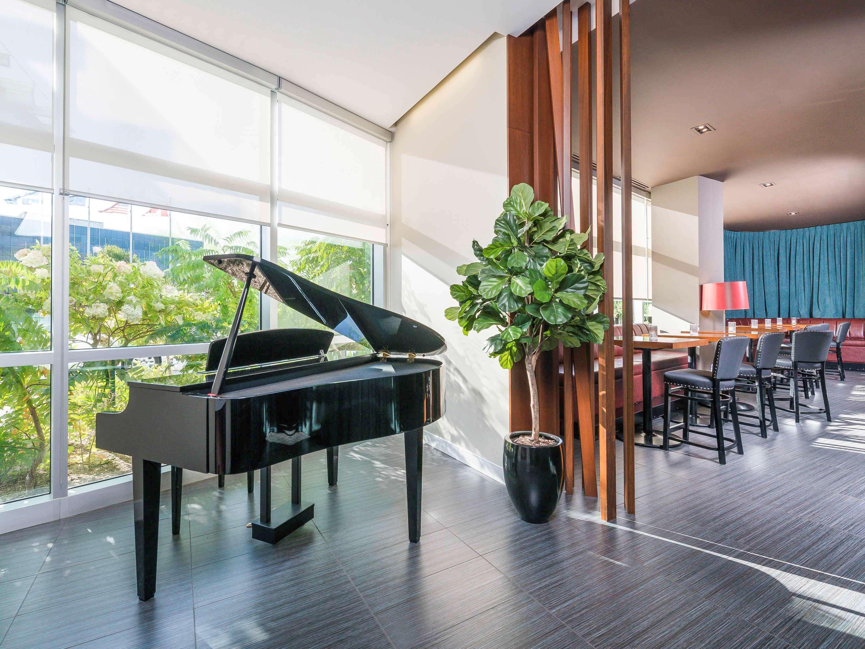 Novotel Montreal Aeroport Dorval Zewnętrze zdjęcie