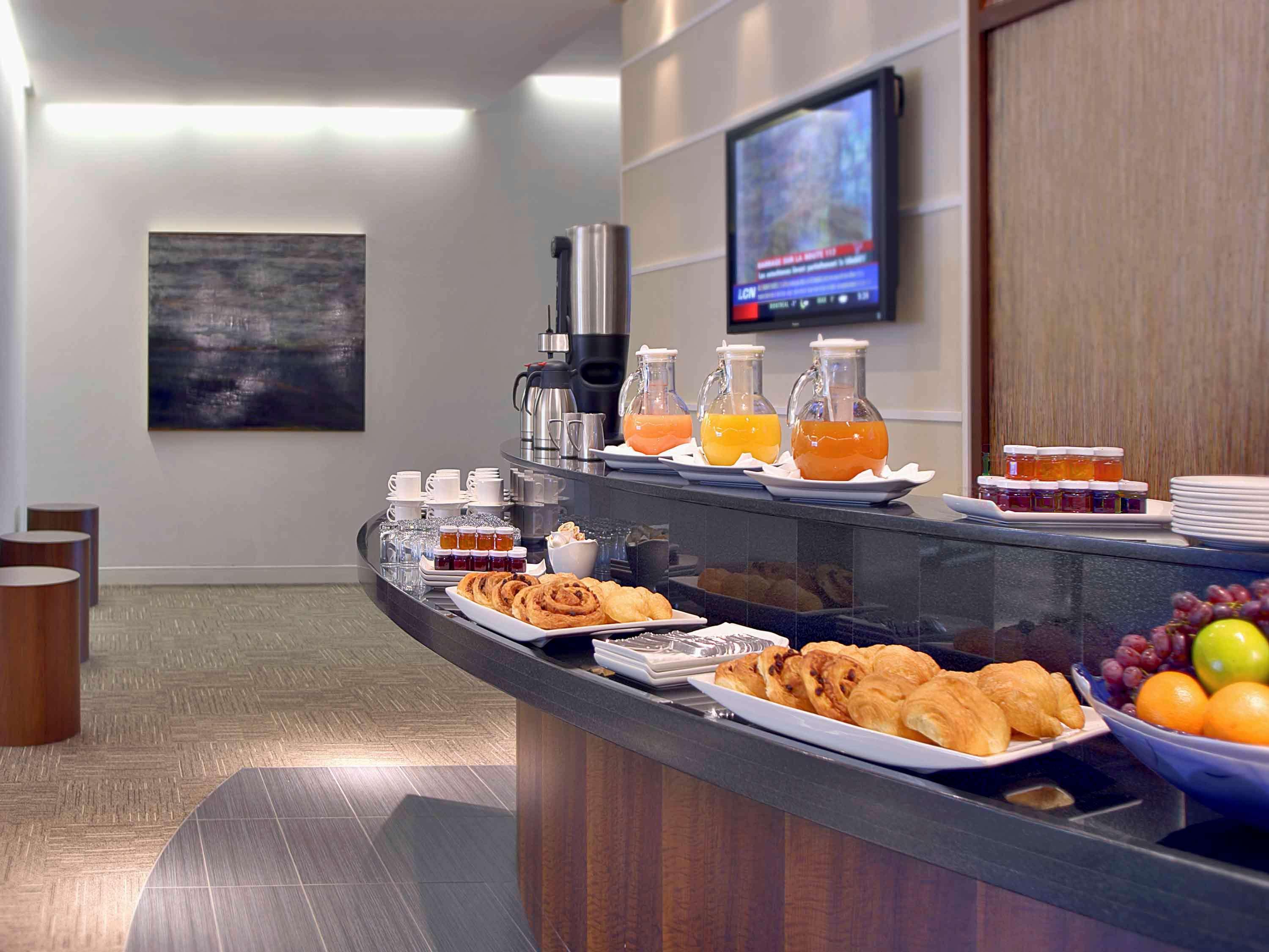 Novotel Montreal Aeroport Dorval Zewnętrze zdjęcie