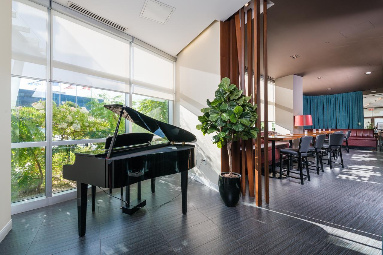 Novotel Montreal Aeroport Dorval Zewnętrze zdjęcie