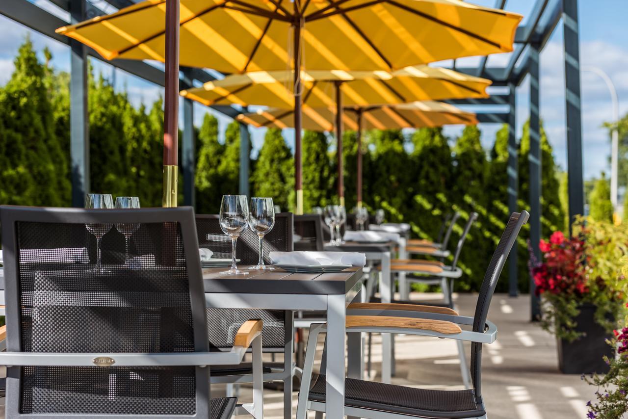 Novotel Montreal Aeroport Dorval Zewnętrze zdjęcie